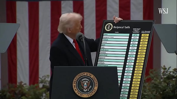 Oldman rawdoggingan entire country