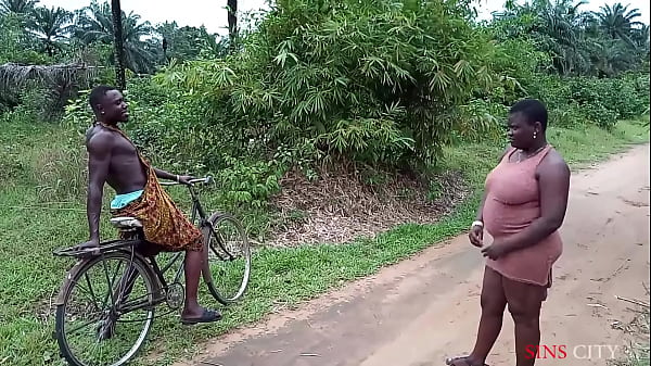 Play MP4 - OKONKWO GAVE THE VILLAGE SLAY QUEEN A LIFT WITH HIS BICYCLE&comma; FUCKED HER OUTDOOR