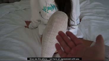 Nonton A Fragile Stepdaughter Is Roughly Punished For Absenteeism At School thumbnail