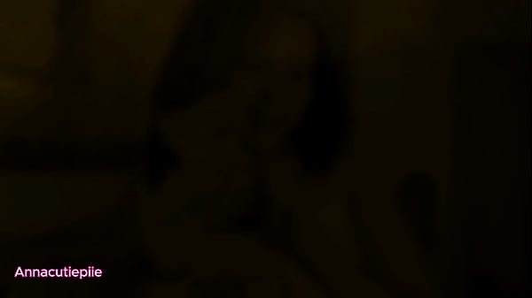 Nonton Vore Asmr Eating Gummy Worms Close-up thumbnail