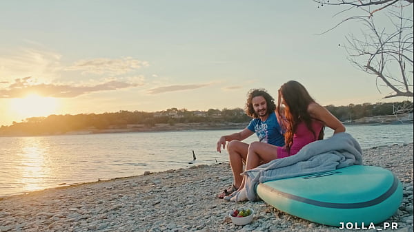 Play MP4 - Our way of enjoying a Texas sunset is a bit different