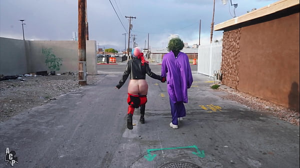 Play MP4 - "The Joker 2" Starring Rachel Luxe As Harley Quinn And Gibby The Clown As The Joker&excl;