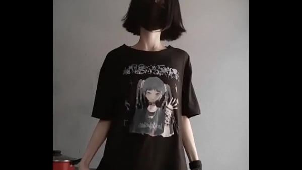 Nonton Q Rico Lo Mueve Mami thumbnail