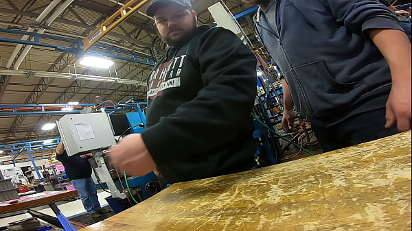 Busty Latino Lawn Care wannabe cant dodge the bussy flick