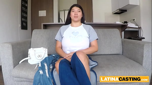 Busty colombian whore deepthroat blowjob and facial cumshot