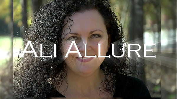 Nonton Ali Allure Meets A Stranger In The Hot Tub Trailer - Watch On Red thumbnail