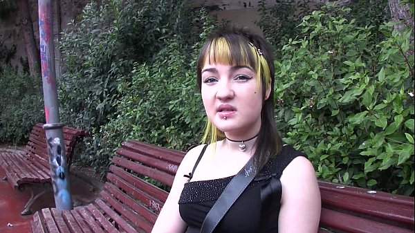 Play MP4 - Innocent spanish girl fucks for money