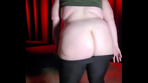 Thick pawg lexi twerks on the pole curvy ass practice turns into naughty nude surprise 4k portrait