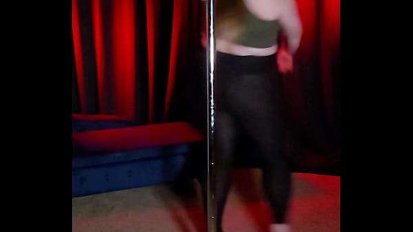 Thick pawg lexi twerks on the pole curvy ass practice turns into naughty nude surprise 4k portrait 