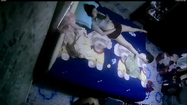 Behind_the scenes of a_beautiful woman_masturbating