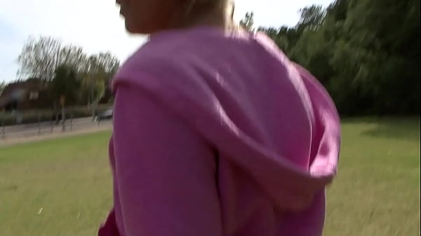 Lesbians On Hunt ! thumbnail