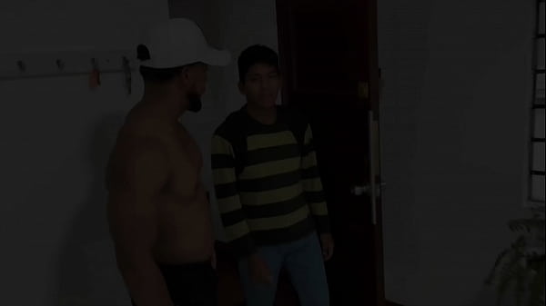 Play MP4 - TRAILER PRIMER DIA DANDO MASAJES Y SEMEN COMO REGALO