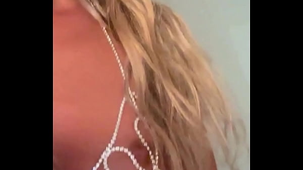 What Would I Dress Like If I Was An Only Girl 