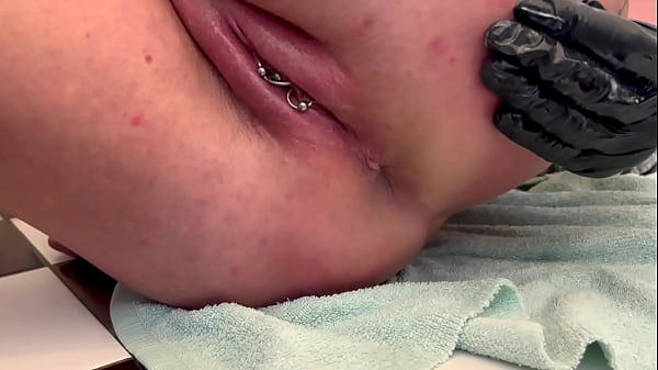 Anal 3 Finger Masturbate and AssHole Working and Pee on the End 