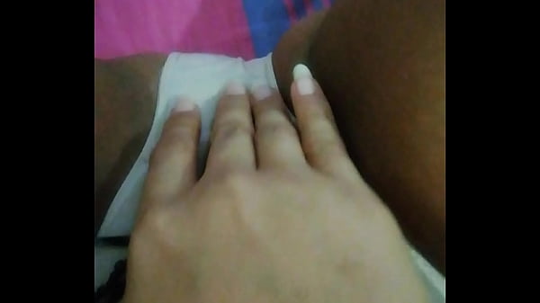 Play MP4 - Masturbating my wet pussy