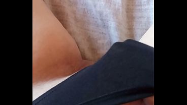 Gretala in slip neri e pelosa 