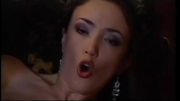 Play MP4 - Gang leader and his personal knuckle dragger bodyguard take on some backs with exotical beauty Angela Dorada and stunning European chick Ginerva Hollander