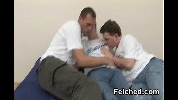 Play MP4 - Gay Threesome Felching