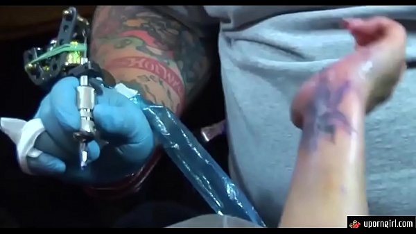 Big titsgirl gets creampie fucked uporngirl