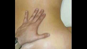 Me lleve a mi cu&ntilde;ada a coger al motel ella agarro el m&oacute;vil para grabarse le env&iacute;o el v&iacute;deo a sus amigas 