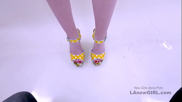 Sweet 19 yo Teen gets to deeply enjoy big cock atmodeling audition