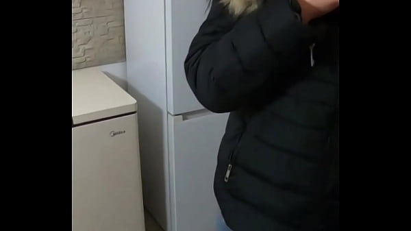 Nonton Uggs Boots, Funny Camel-toe And An Old Down-jackets Are Ready For Fun! thumbnail