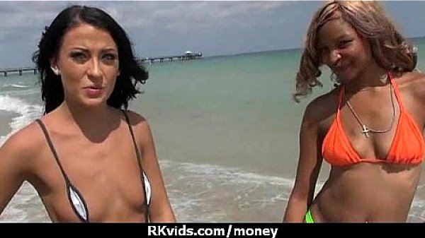 Nonton Money Makes Her Cheat On A Perfect Guy 28 thumbnail