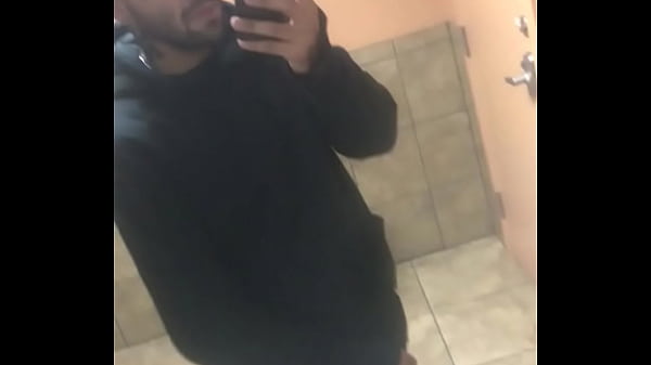 DariusAndino_Penis Flash