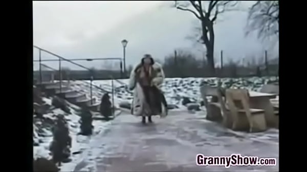 Play MP4 - Big And Beautiful Grandmother Banging