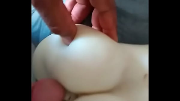 Metendo na boneca safada