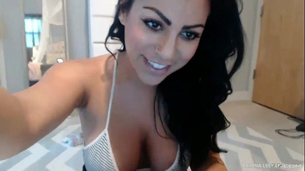 Play MP4 - Briana Lee Member Show July 22nd 2015