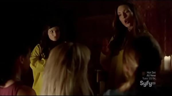 Nonton Actresses Go Outdoors In Their Underwear For A Dare - Euf thumbnail