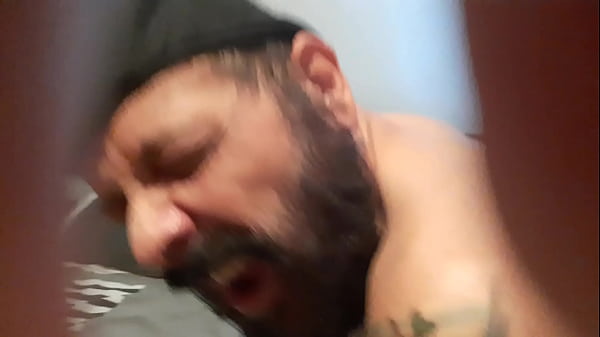 Chamou um amigo pra me fuder 