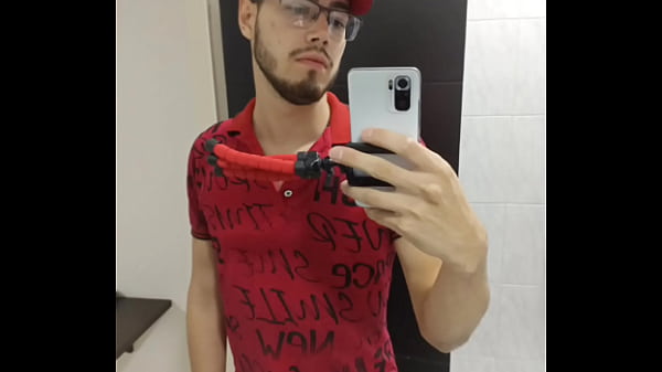 My girl is very sexy i love your pussy from new york 