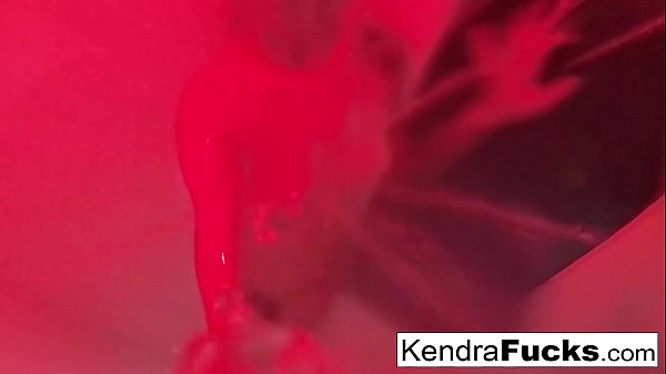 Play MP4 - Hot Kendra Cole takes a sexy shower&excl;