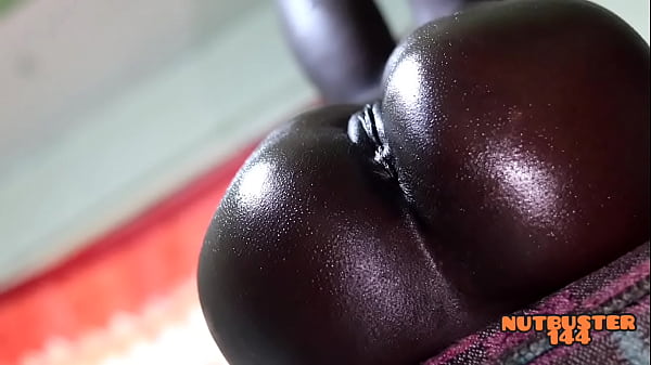 Play MP4 - EBONY SLUT LOVES DEEP ANAL STROKES&comma; BEGGS CUNT INSIDE ASS