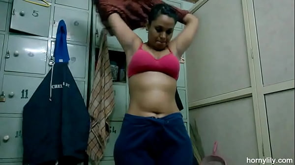 Play MP4 - Dildo Slides Easily into Indian Tight Oiled Wet Pussy and Smooth Desi Big Ass