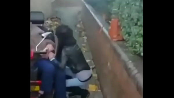 Siguiendo al doctor pelao de xmen 