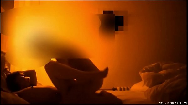 很愛玩的小情侶_各種騷 最後射在