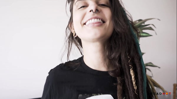 Morena Gostosa Faz Anal Rola Gigante E Creampie thumbnail