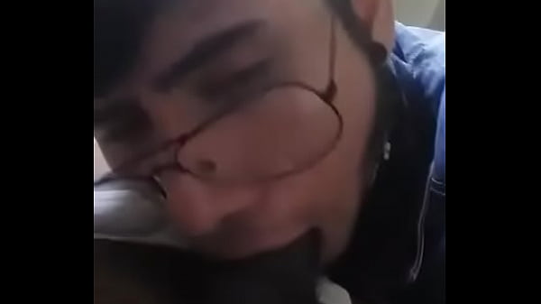 Mamando pinga venezolana 