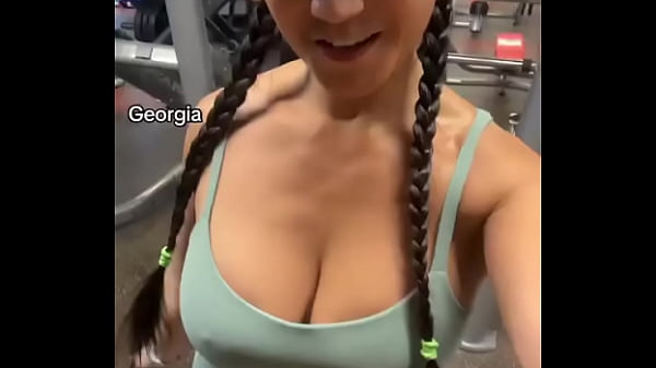 Nonton Dance Break Between Sets At The Gym #fyp #strongwomen #dance # thumbnail