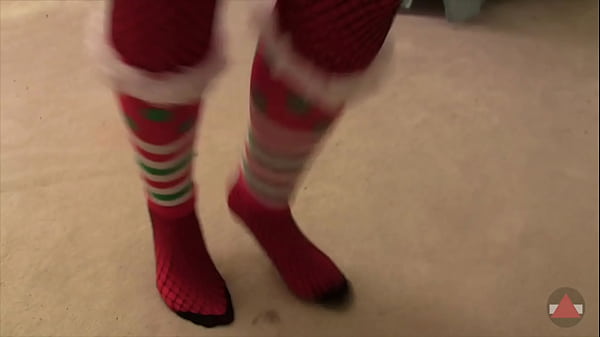 He wanted a grind fuck for Christmas and got it!! 