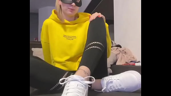 Nonton Enjoy The Sight! ?#barefoot #dirtysocks #feet #feetworld #fetish #nike #nikesocks Girl #smelly #s ... thumbnail