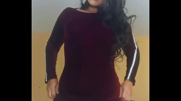 Nonton Diaba Invertida Karla Karolla Morena Black Dress thumbnail