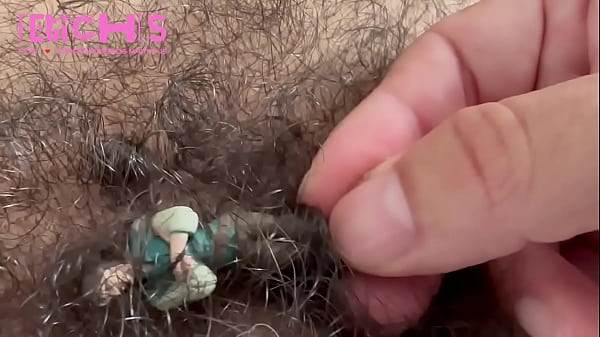 Play MP4 - Gigante gostoso pauzudo e o principe boneco - VIDEO COMPLETO