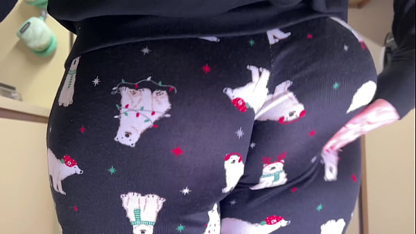 Thick And Heavy Booty Cheeks 4k thumbnail