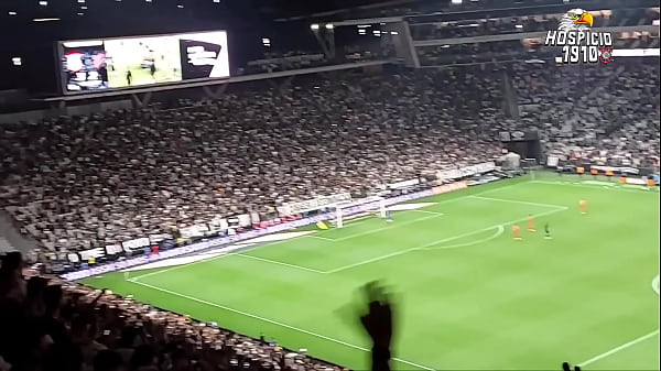 Memphis Depay_metendo_gostosinho no furacao safado