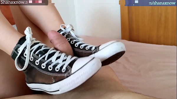 Fetish Converse Shoejob Vacuum Suck Cum thumbnail