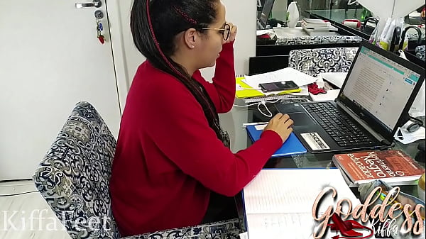 Nonton Hot School Teacher Sweaty Feet Worship Ep 1 Part 1 thumbnail